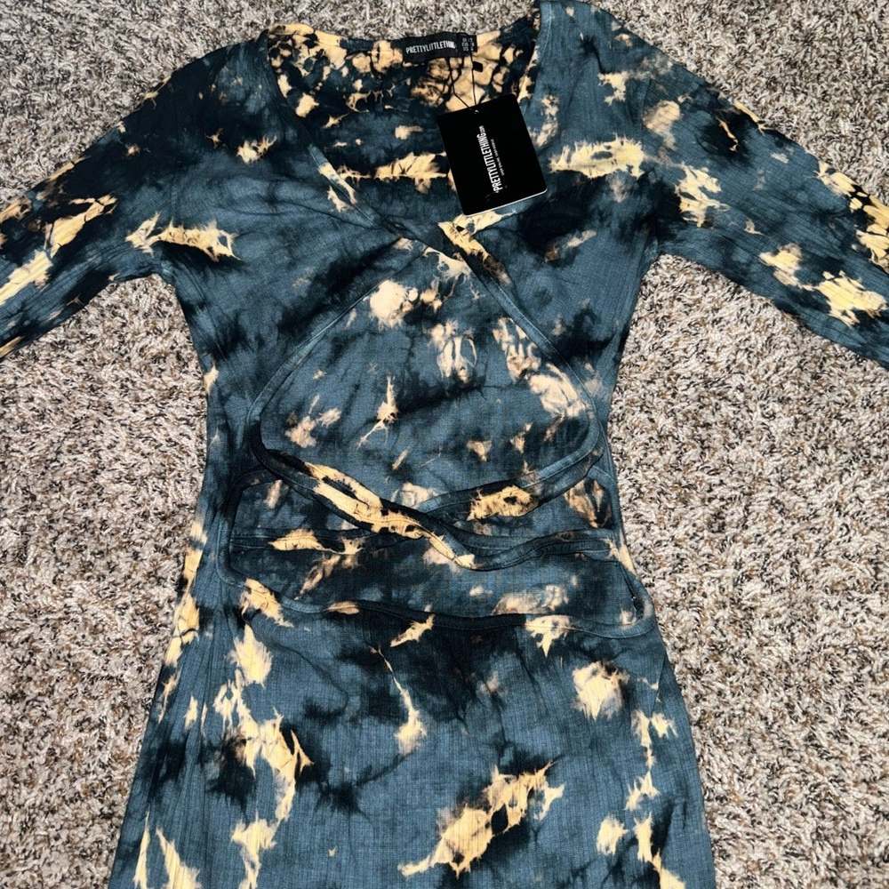 Pretty Little Thing Charcoal Tie-Dye Rib Twist Front Cut Out Bodycon Dress